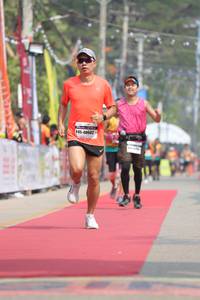 BIB: 40662
                            <button type="button" onclick="openModal(8230665)" class="btn btn-primary btn-sm float-right btn-popup" data-toggle="modal" data-target=".modal-high-quality">
                        <i class="fas fa-shopping-cart"></i> Add to Cart
                    </button>
                                            <button type="button" onclick="isThisMe(8230665, true)" class="btn btn-success btn-sm float-right btn-popup btn-isme hidden" data-toggle="tooltip" data-placement="bottom" title="นี่คือรูปของคุณใช่ไหม คลิกที่นี่เพื่อเอาเข้าอัลบั้ม">
                        <i class="fas fa-plus"></i> Add to album
                    </button>
                    <button type="button" onclick="isThisMe(8230665, false)" class="btn btn-warning btn-sm float-right btn-popup btn-isnotme hidden">
                        <i class="fas fa-ban"></i> Remove from album
                    </button>